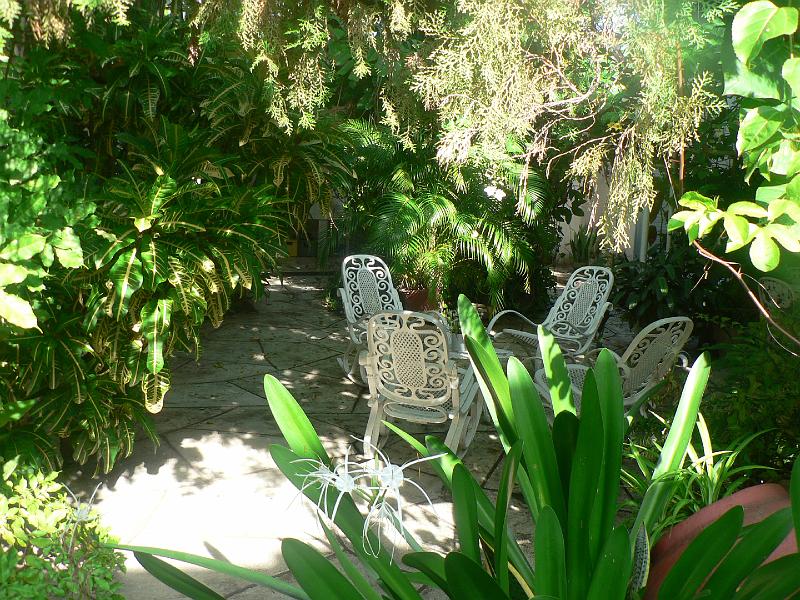 2010_Cuba-5-Camaguey_08.JPG - Le patio de notre "casa particular".