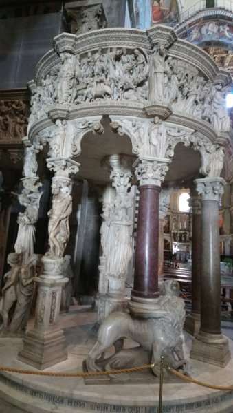 Italie-2024-3-Pise-Piazza_dei_Miracoli_42