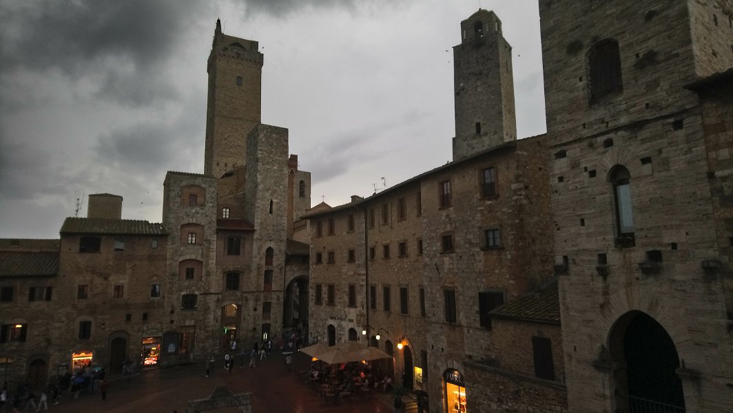Italie-2024-5-San_Giminiano_12