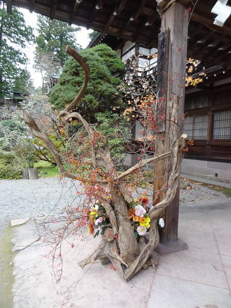 2019_Japon-5-Nikko-Expo_ikebana_01