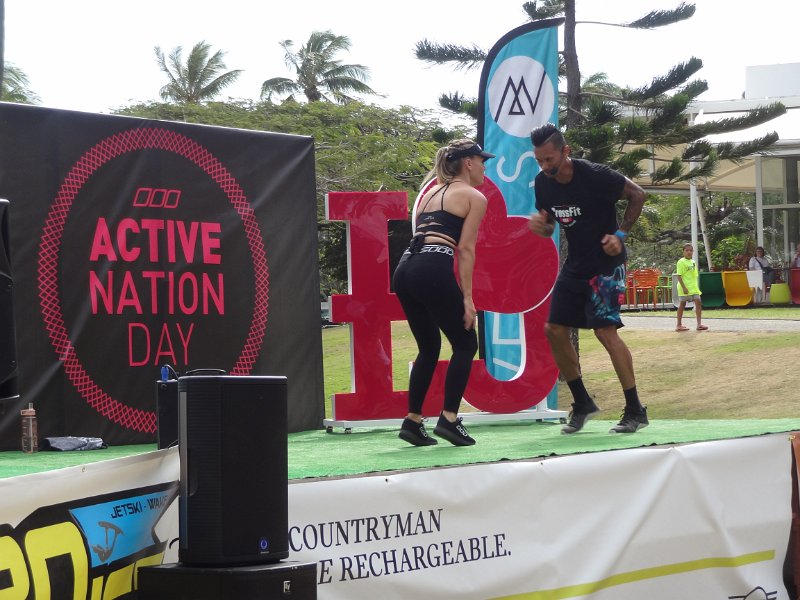2019_NC_Noumea_Anse_Vata_06_danse_03