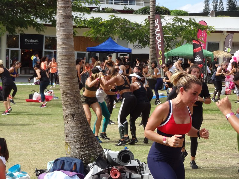 2019_NC_Noumea_Anse_Vata_06_danse_04