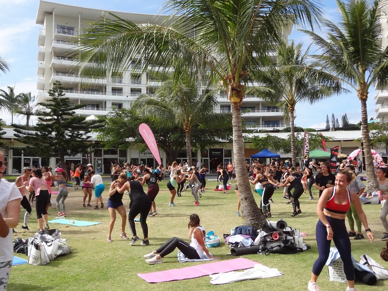 2019_NC_Noumea_Anse_Vata_06_danse_05