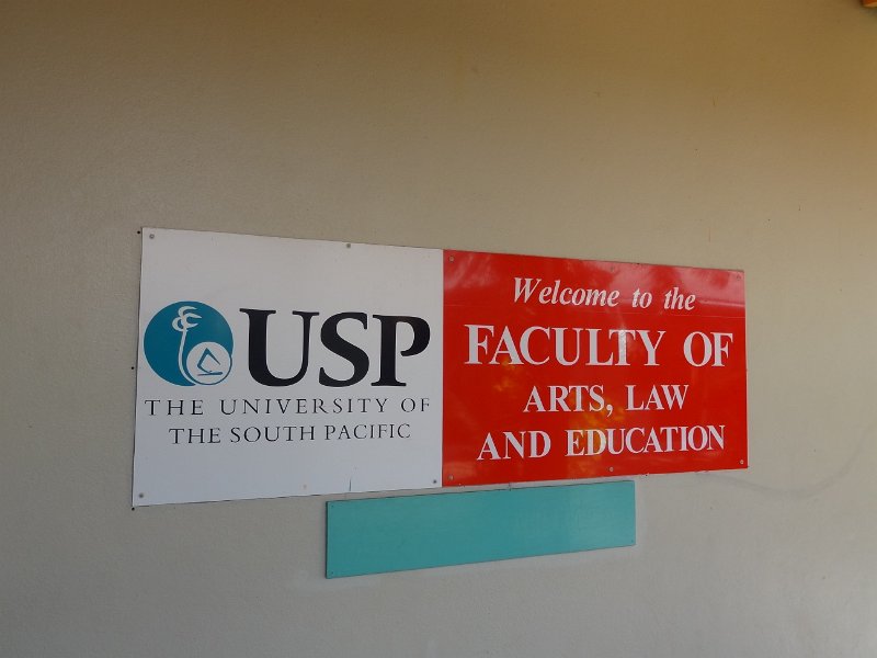 2017_Vanuatu_Efate_Port_Vila_universite_01