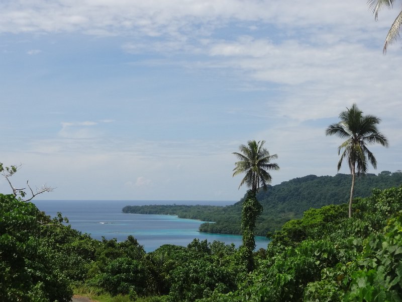 2019_Vanuatu_Santo_cote_est_Champagne_beach_01