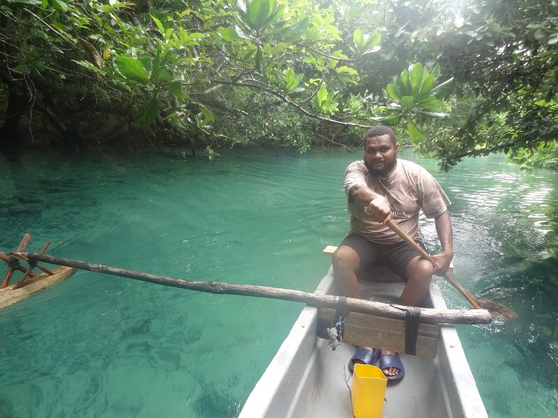 2019_Vanuatu_Santo_cote_est_trous_bleus_21