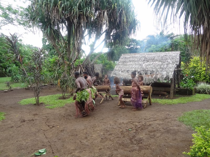 2019_Vanuatu_Santo_village_culturel_13
