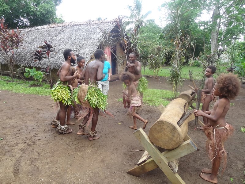 2019_Vanuatu_Santo_village_culturel_26