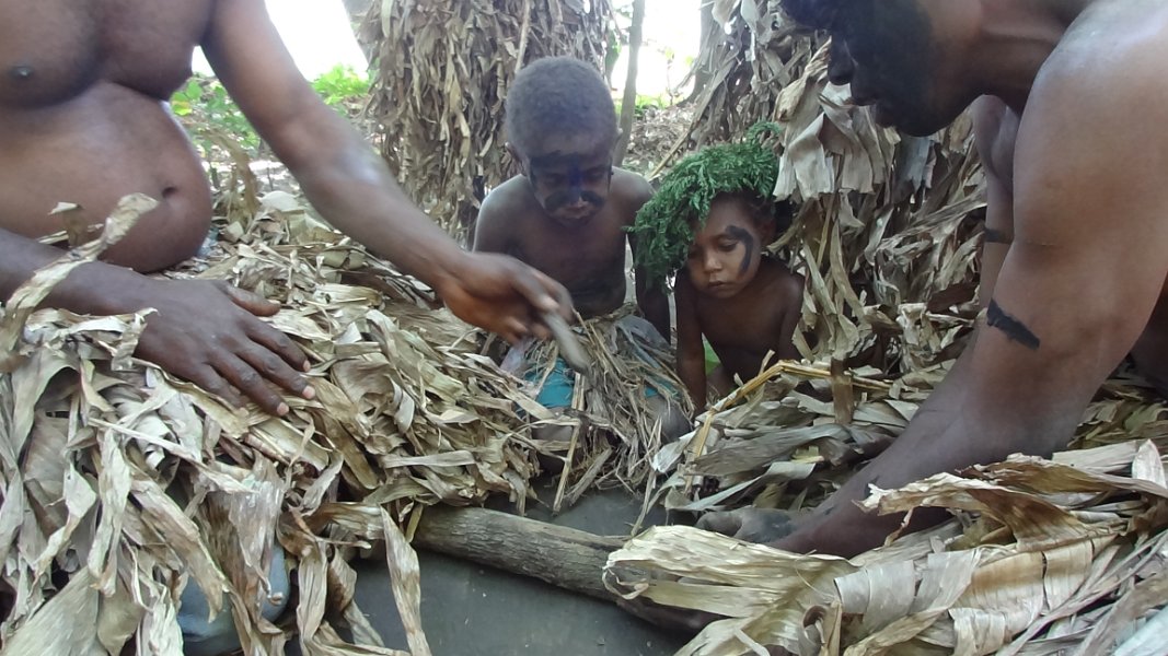 2017_Vanuatu_Tanna_black_Magic_Tour_16