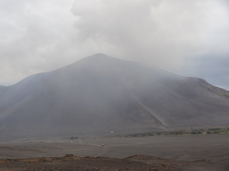 2017_Vanuatu_Tanna_volcan_Yasur_10