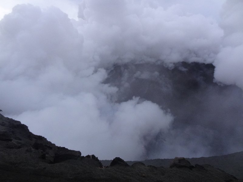 2017_Vanuatu_Tanna_volcan_Yasur_30