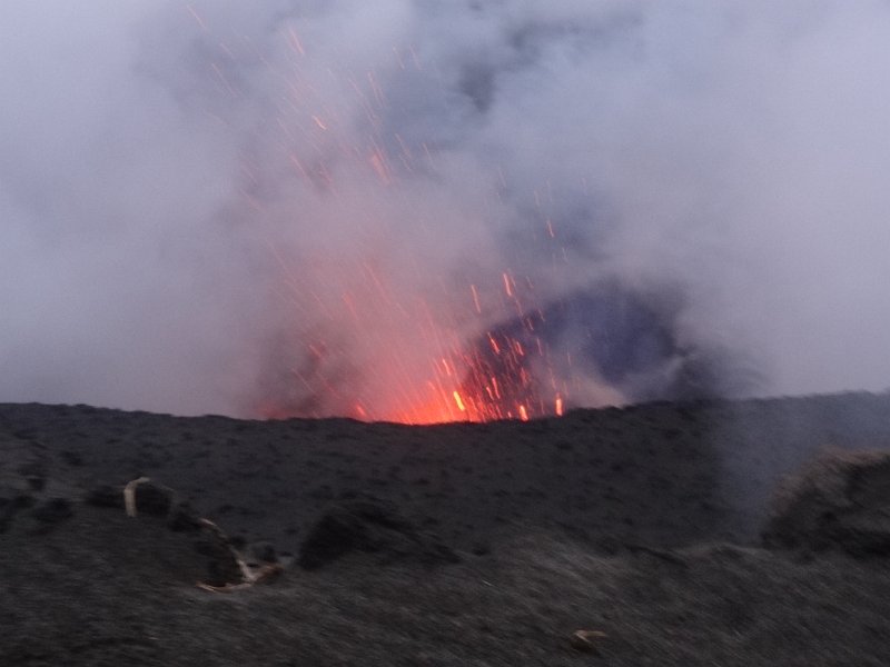 2017_Vanuatu_Tanna_volcan_Yasur_44