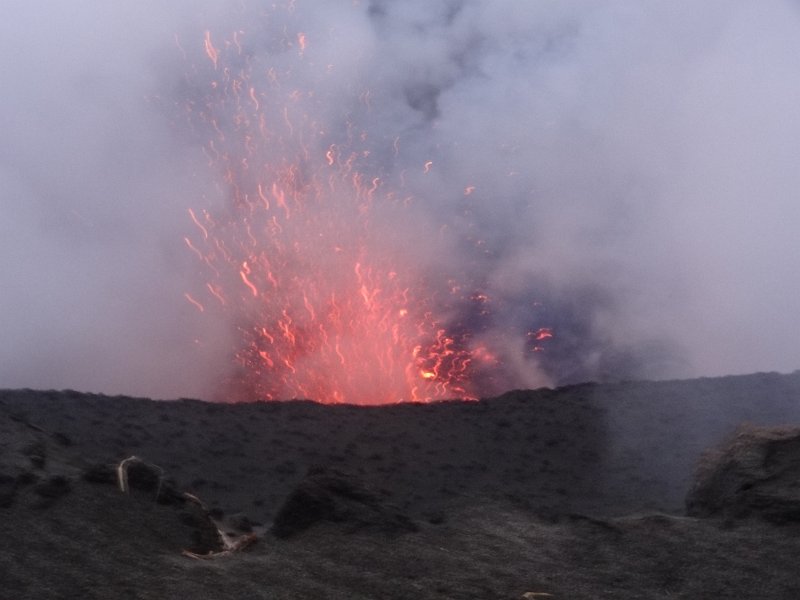 2017_Vanuatu_Tanna_volcan_Yasur_49