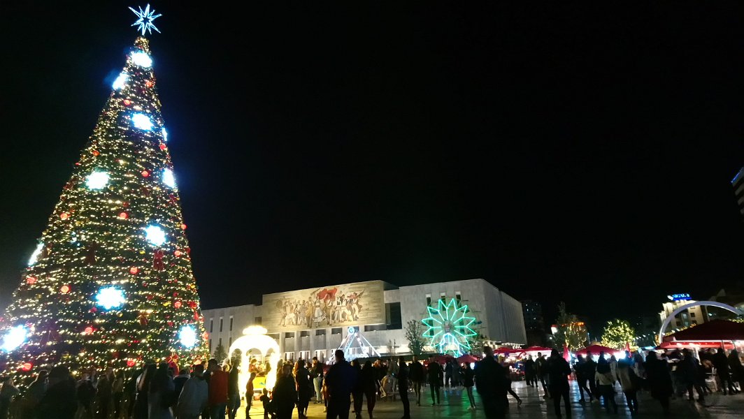 2018_Albanie-1-Tirana-10-noel_36