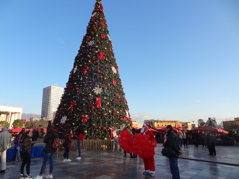 2018_Albanie-1-Tirana-10-noel_76