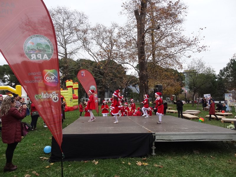 2018_Albanie-1-Tirana-10-noel_85