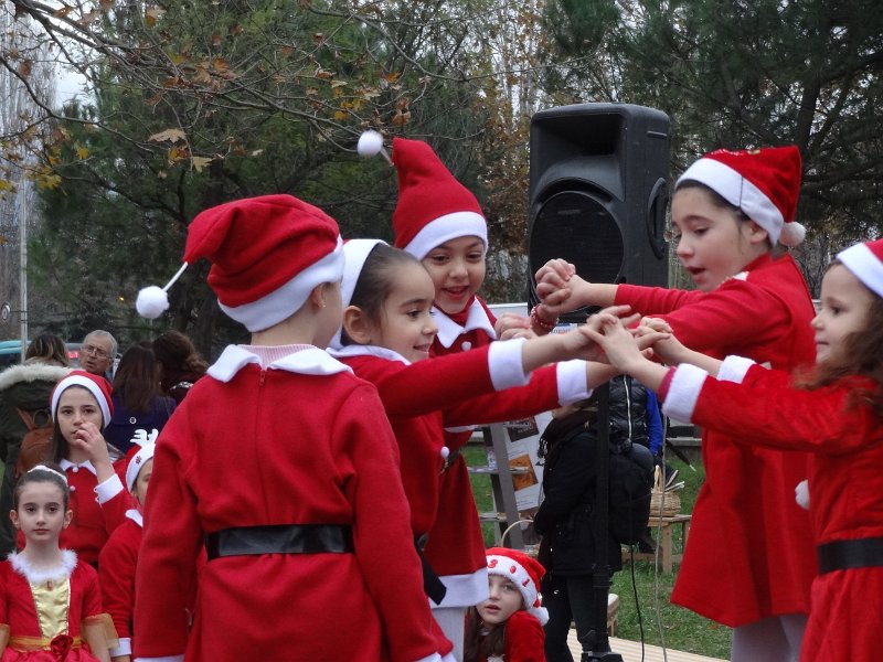 2018_Albanie-1-Tirana-10-noel_89