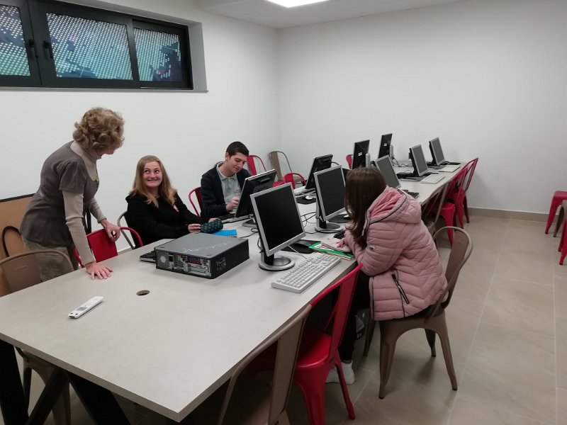 2018_Albanie-1-Tirana-14-ecole_VHugo_72